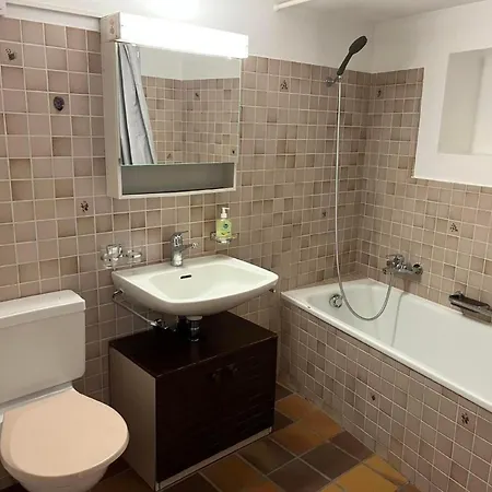 Gemuetlich Eingerichtete Chasa By Interhome Daire *